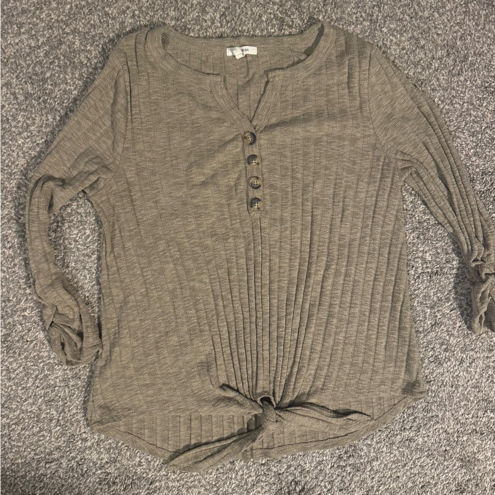 Maurices Khaki Ribbed 3/4 ruched Sleeve Top
